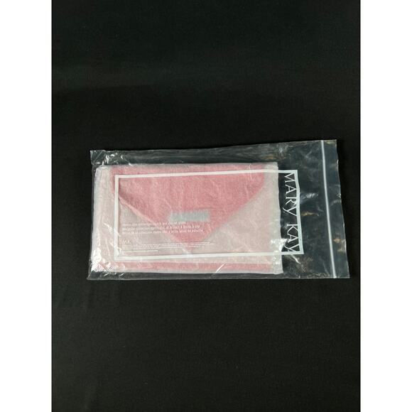 Mary Kay® Metro Chic Red Clutch Bag Soft Patent Leather Perfect condition - Picture 7 of 7